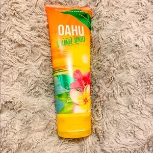 Oahu Coconut Sunset body cream